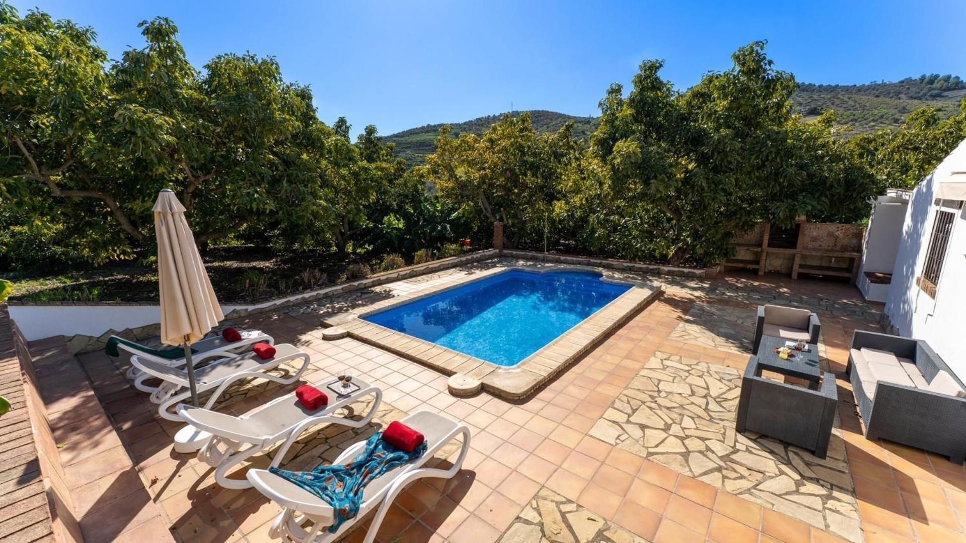 Mit Privatpool Fuer 4 Personen Ca 85 M In Frigiliana, Andalusien Costa Del Sol Semesterbostad Nerja