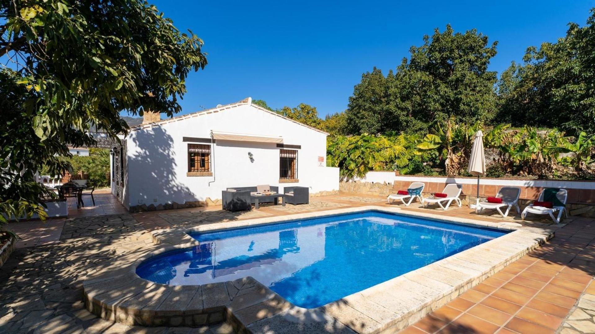 Mit Privatpool Fuer 4 Personen Ca 85 M In Frigiliana, Andalusien Costa Del Sol Semesterbostad Nerja